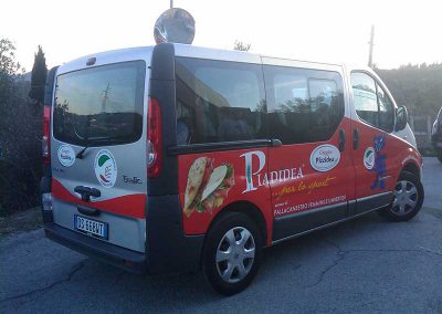 decorazione-veicoli-wrapping-e-adesivo-prespaziato
