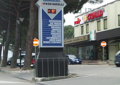 totem-luminoso-bifacciale